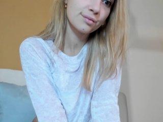 -TenderAlice- bongacams