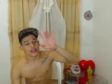 14apoloboyhot chaturbate