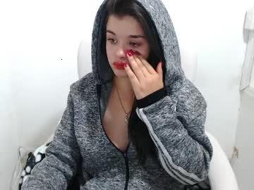 1_sweet_kisses chaturbate