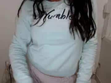 1_sweet_kisses chaturbate