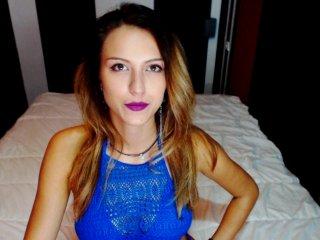 AdelineStrip bongacams