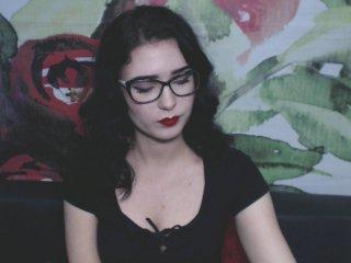 AdelynnLuxury bongacams