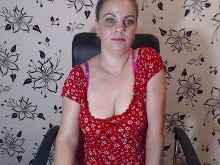 adelamilfsexy bongacams