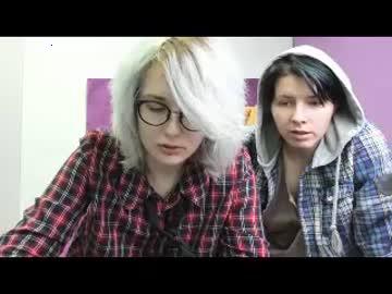 adria_and_mia chaturbate