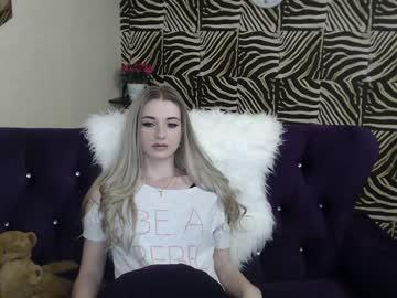 adrianne_smile chaturbate