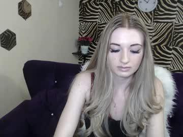 adrianne_smile chaturbate