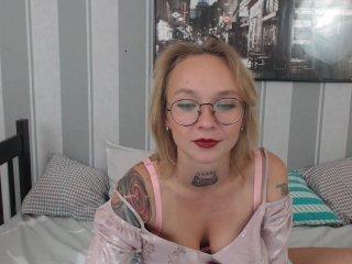 AliceRolan bongacams