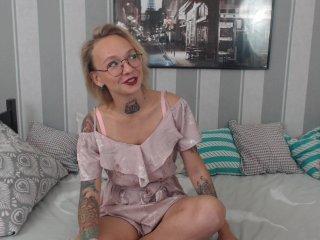 AliceRolan bongacams