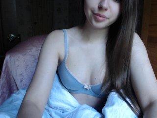 Alise-Aalis01 bongacams