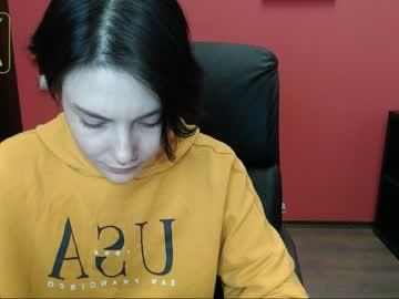 alice_18yng chaturbate