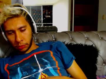 alone_hause chaturbate