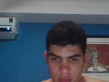 andresenclazoncillo18 chaturbate