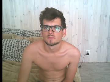 andrewhard4u chaturbate