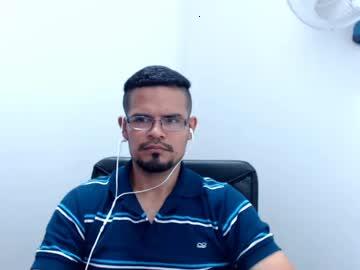 andreyy25 chaturbate