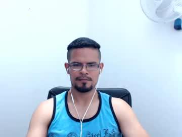 andreyy25 chaturbate