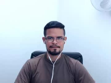 andreyy25 chaturbate