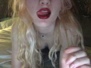 angel_bonnay chaturbate