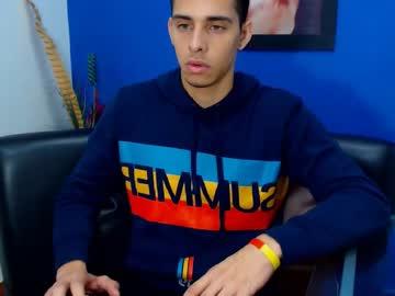 anthonyxxxhot chaturbate