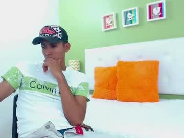 apolo_grifool chaturbate