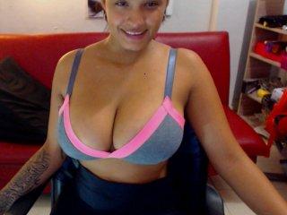 ashlynxx1 bongacams