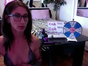 badlittlegrrl chaturbate