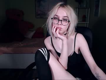 beatrice11blondie chaturbate