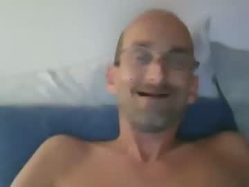 bigcock2cum4u chaturbate