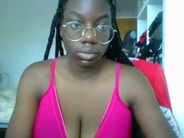 bigtittiesebony1 chaturbate