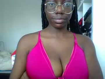 bigtittiesebony1 chaturbate