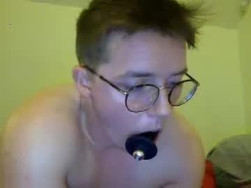 blondetranzboy chaturbate