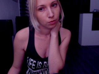 blondishhot88 bongacams