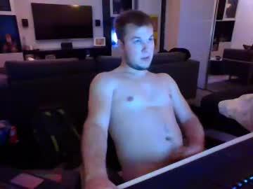 boringdog95 chaturbate