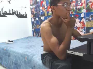 boyhots23 chaturbate