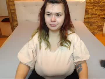 bustyroxannemiller chaturbate