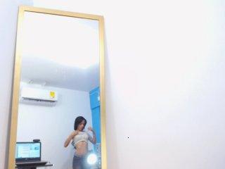 CamilaPink bongacams