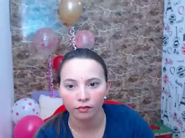 cam_latina chaturbate