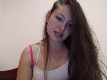 camila_co chaturbate