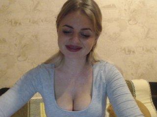 CandyQueenXL bongacams