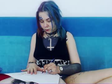 caroline_forbs chaturbate