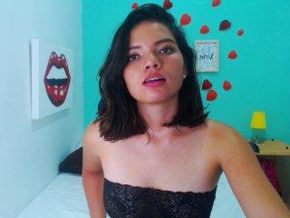 Charlottxx bongacams