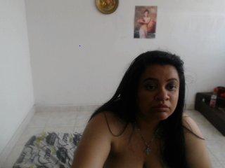 Chelseahot12 bongacams