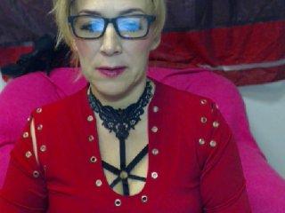 CiaraStrongxx bongacams