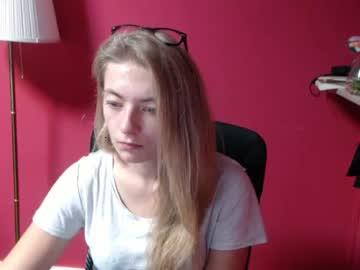 corina_loveu chaturbate