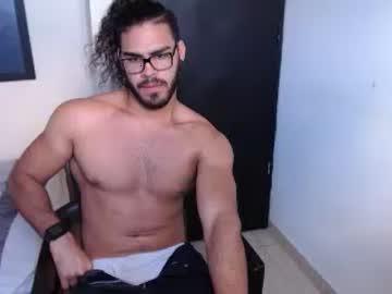 crixustoocum chaturbate