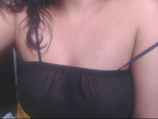 cumhot18 bongacams