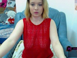 Cute-Saundra bongacams