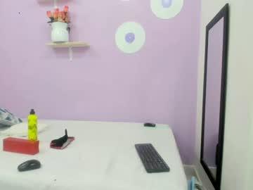 cute_blonde18 chaturbate