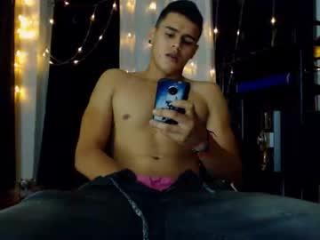 dage_19 chaturbate