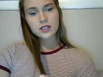 danielleland chaturbate