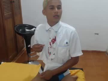 danilson_hard chaturbate